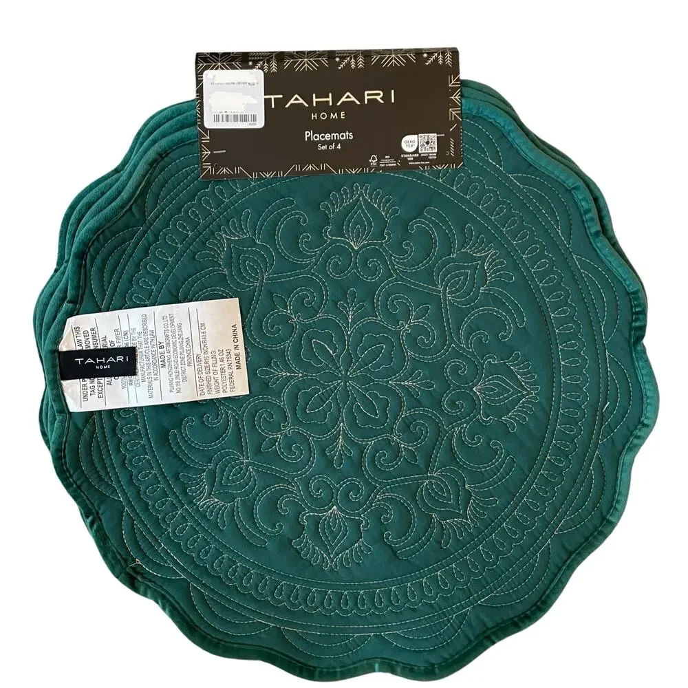 Tahari Medallion Christmas Green Velvet Velour Placemat Set Round 16